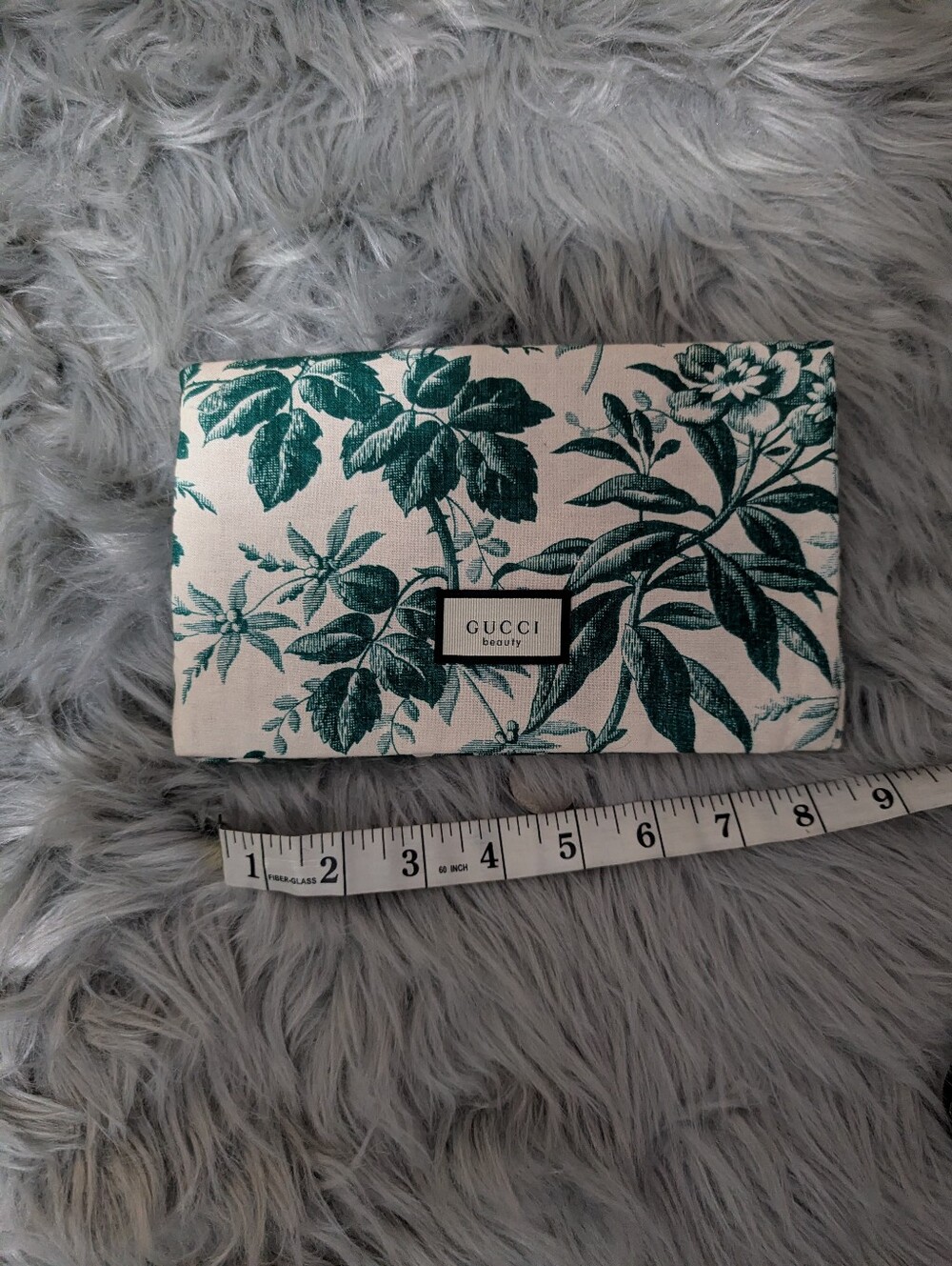 GUCCI Beauty Satin Cosmetic Pouch in Teal - Picture 5 of 6